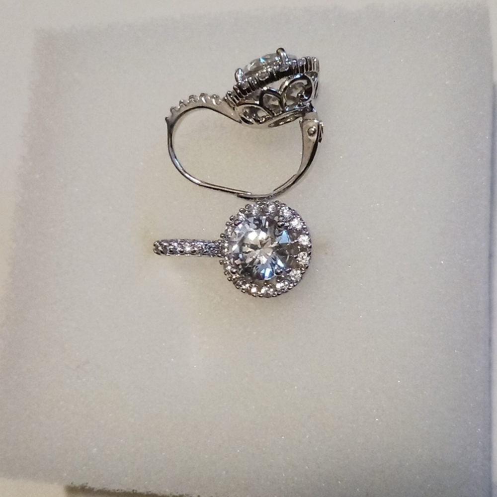Stella & Dot Silver Lever back Crystal Earrings